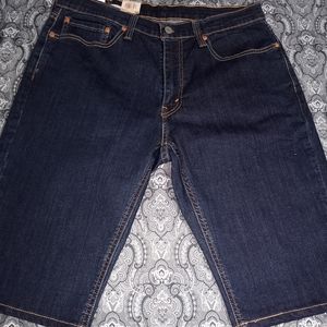New Levi's Men's shorts